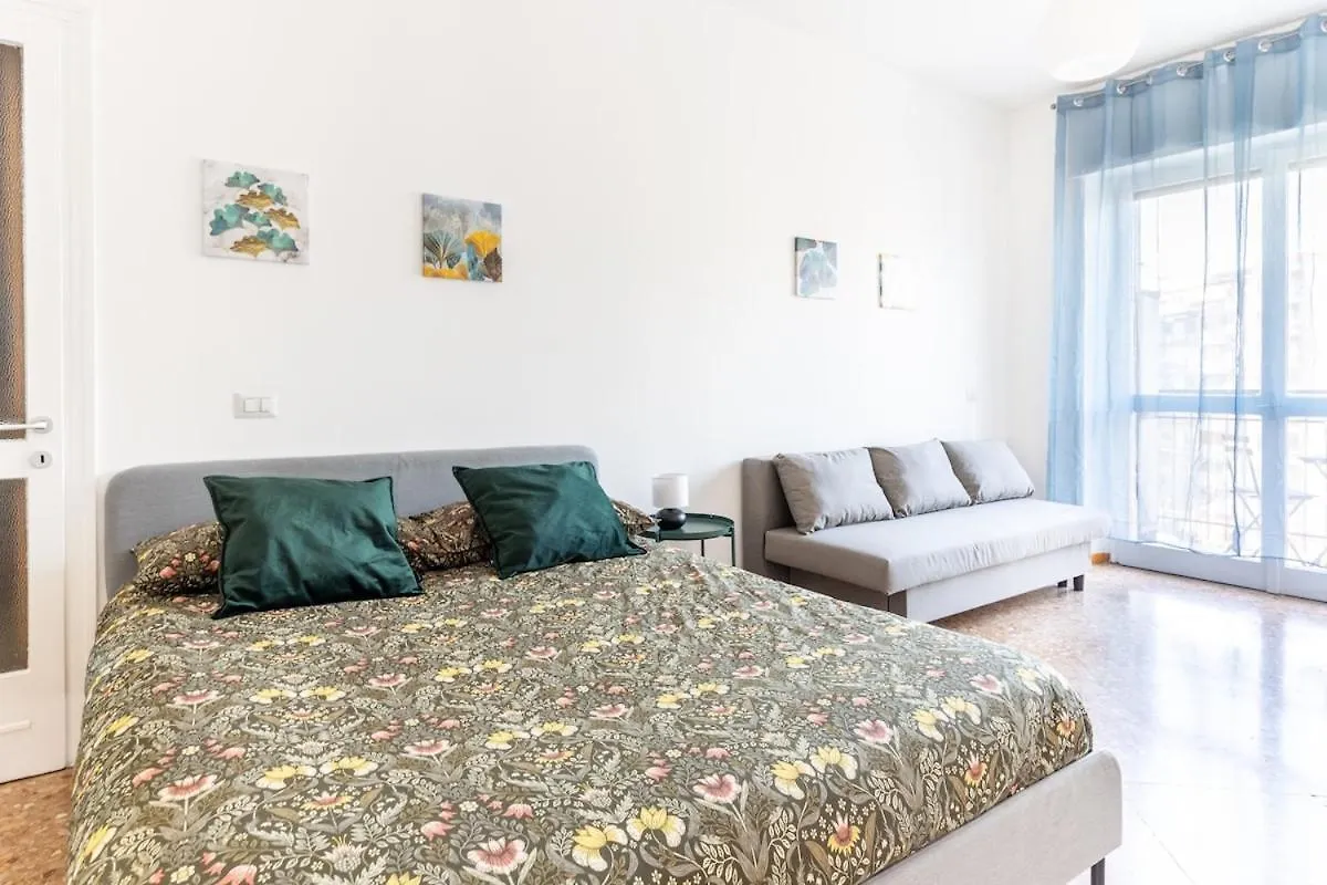 Duomo-Navigli - Two Bedrooms & Terrace With Wi-Fi Μιλάνο